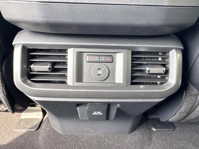 2026 White Ford F-150 Lariat 4X4 Truck