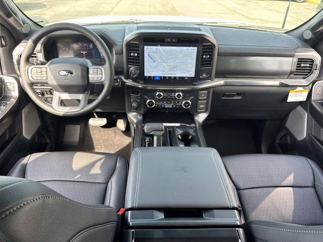 2026 White Ford F-150 Lariat 4X4 Truck