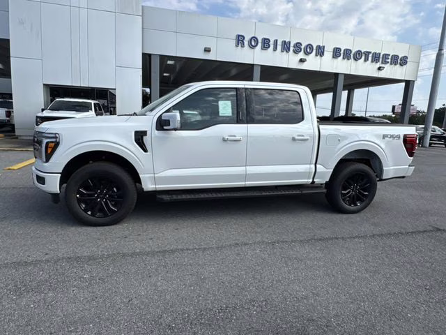 2026 White Ford F-150 Lariat 4X4 Truck