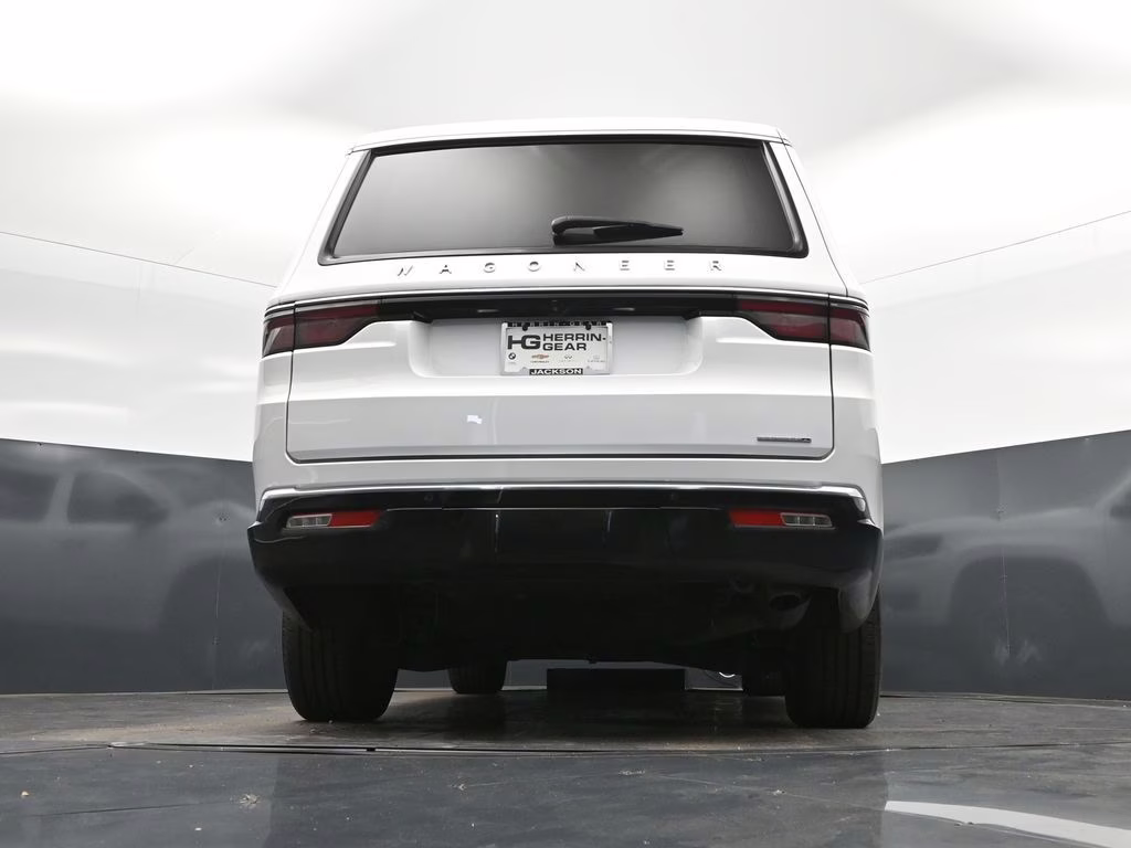 2024 Bright White Clearcoat Jeep Wagoneer L Series II 4X4 SUV