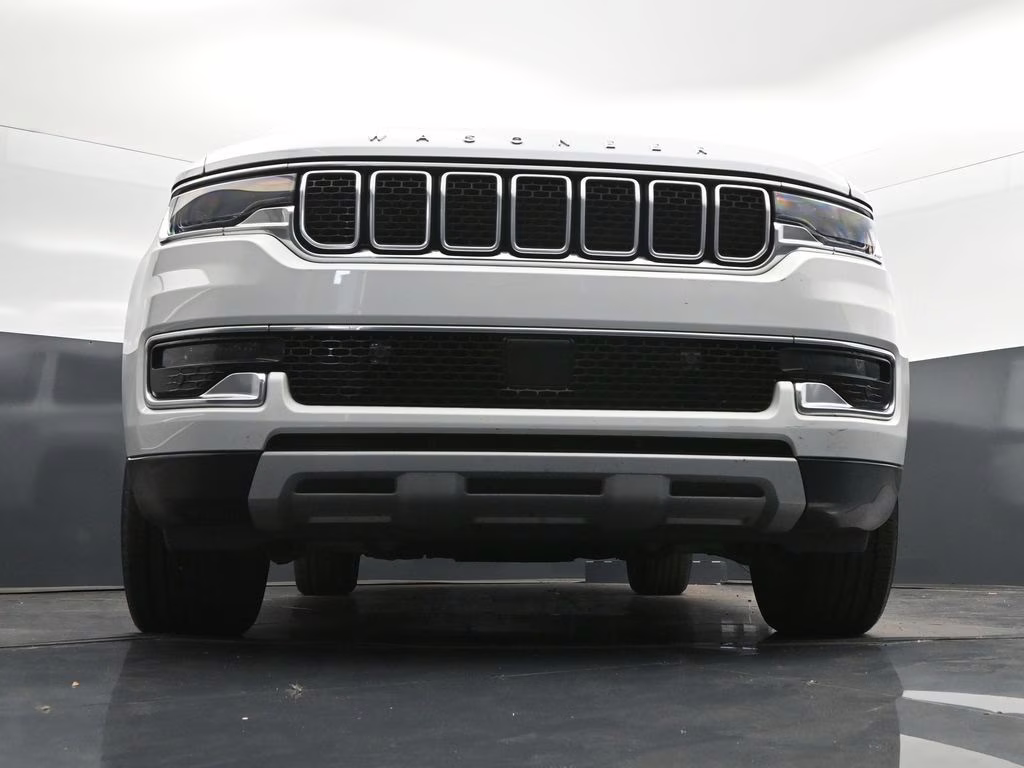 2024 Bright White Clearcoat Jeep Wagoneer L Series II 4X4 SUV
