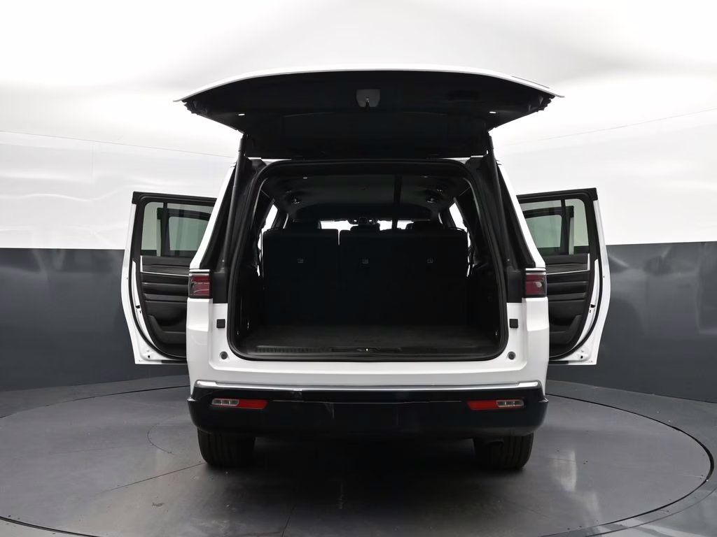 2024 Bright White Clearcoat Jeep Wagoneer L Series II 4X4 SUV