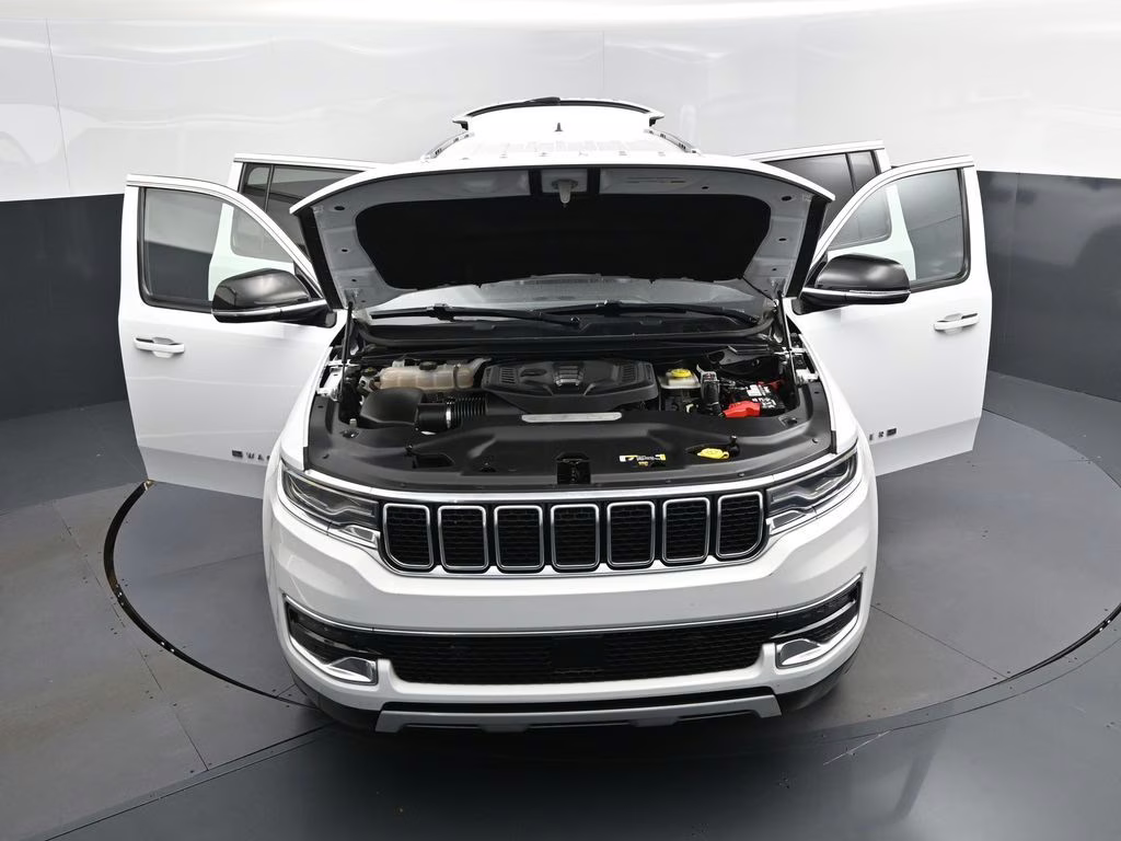 2024 Bright White Clearcoat Jeep Wagoneer L Series II 4X4 SUV