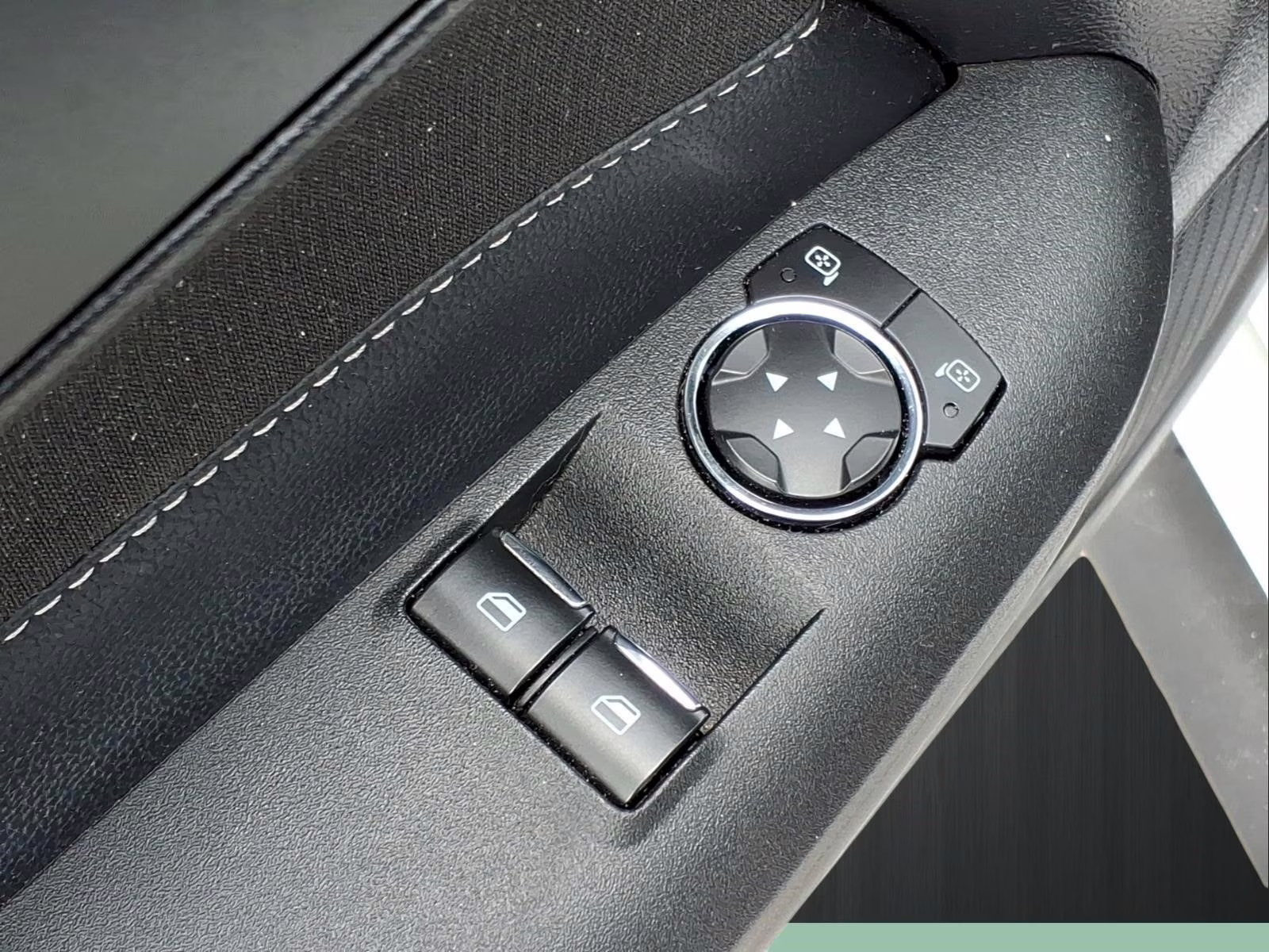 2020 Oxford White Ford Mustang GT RWD Coupe