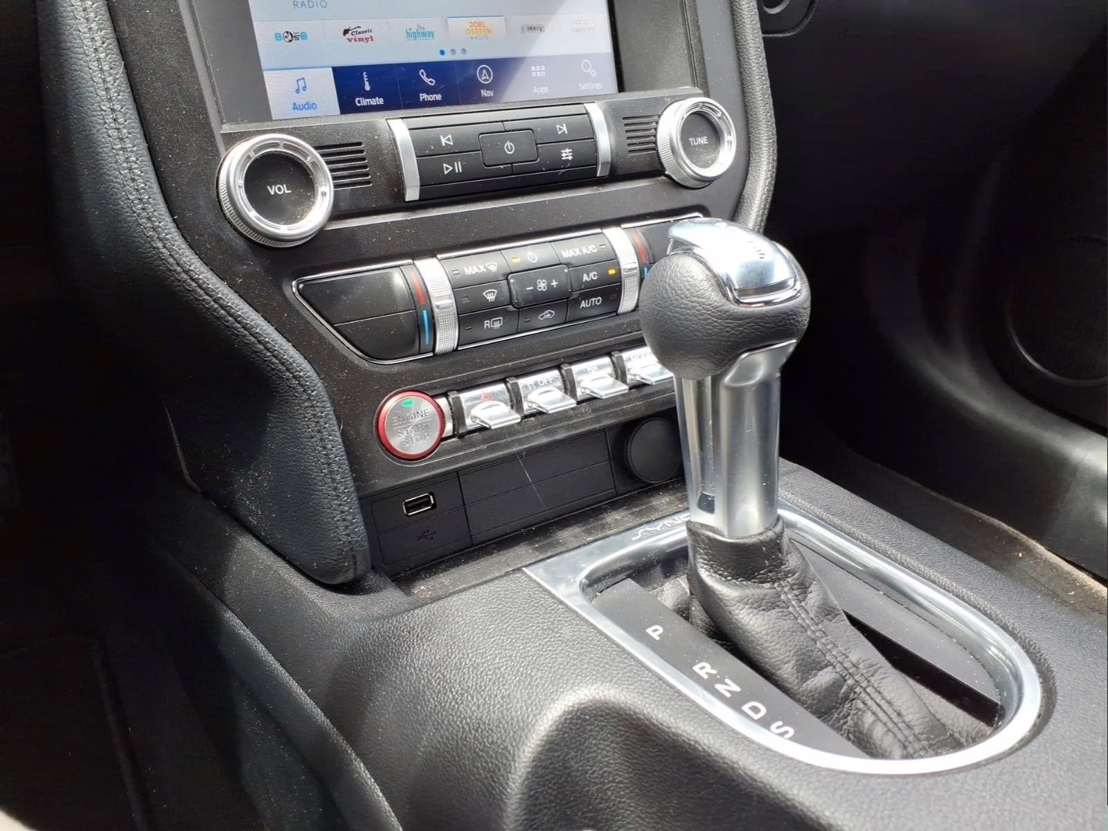 2020 Oxford White Ford Mustang GT RWD Coupe