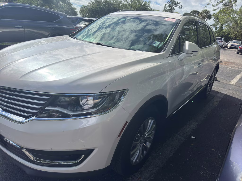 2017 WHITE PLATINUM MET TRI-COAT Lincoln MKX Select AWD SUV