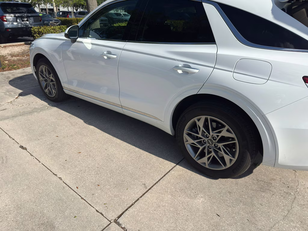 2024 Alta White Genesis GV70 2.5T AWD SUV