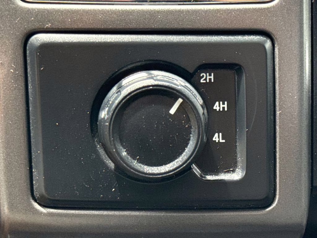 2020 Agate Black Metallic Ford F-150 XLT w/ LIFTKIT 4X4 Truck