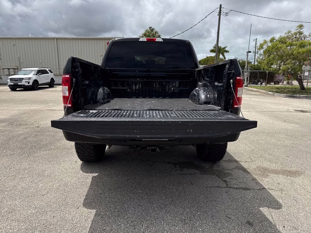 2020 Agate Black Metallic Ford F-150 XLT w/ LIFTKIT 4X4 Truck