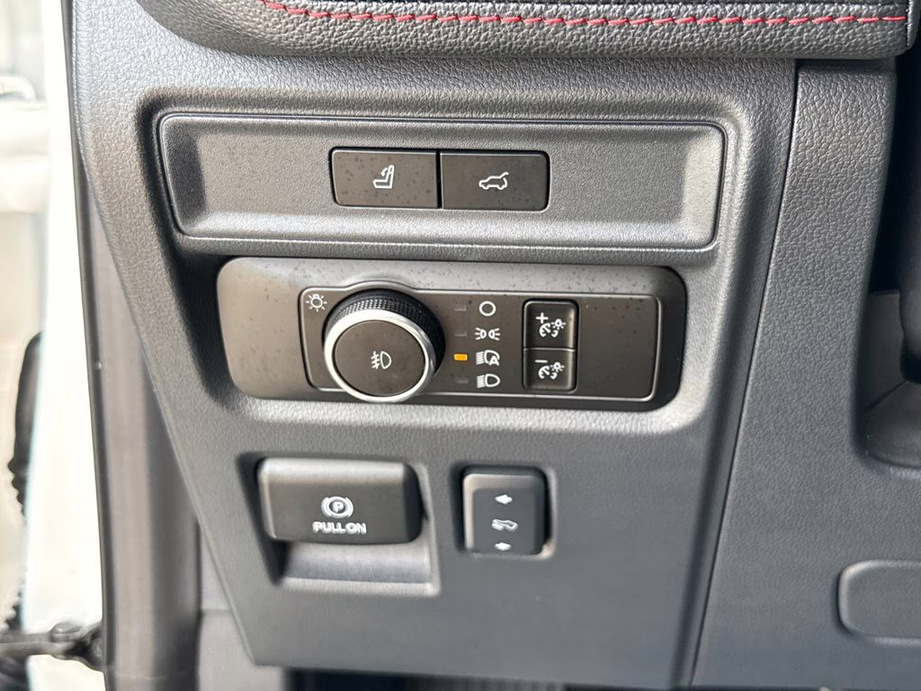 2023 Star White Metallic Tri-Coat Ford Expedition Limited Stealth Edition RWD SUV