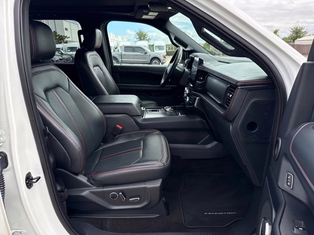2023 Star White Metallic Tri-Coat Ford Expedition Limited Stealth Edition RWD SUV