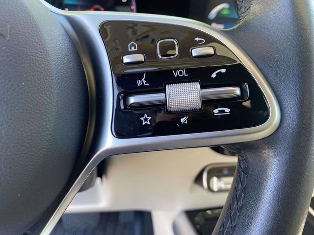 2021 Polar White Mercedes-Benz GLB GLB 250 FWD SUV