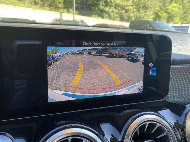 2021 Polar White Mercedes-Benz GLB GLB 250 FWD SUV