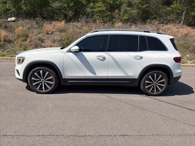 2021 Polar White Mercedes-Benz GLB GLB 250 FWD SUV