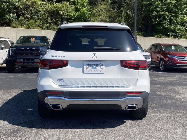 2021 Polar White Mercedes-Benz GLB GLB 250 FWD SUV
