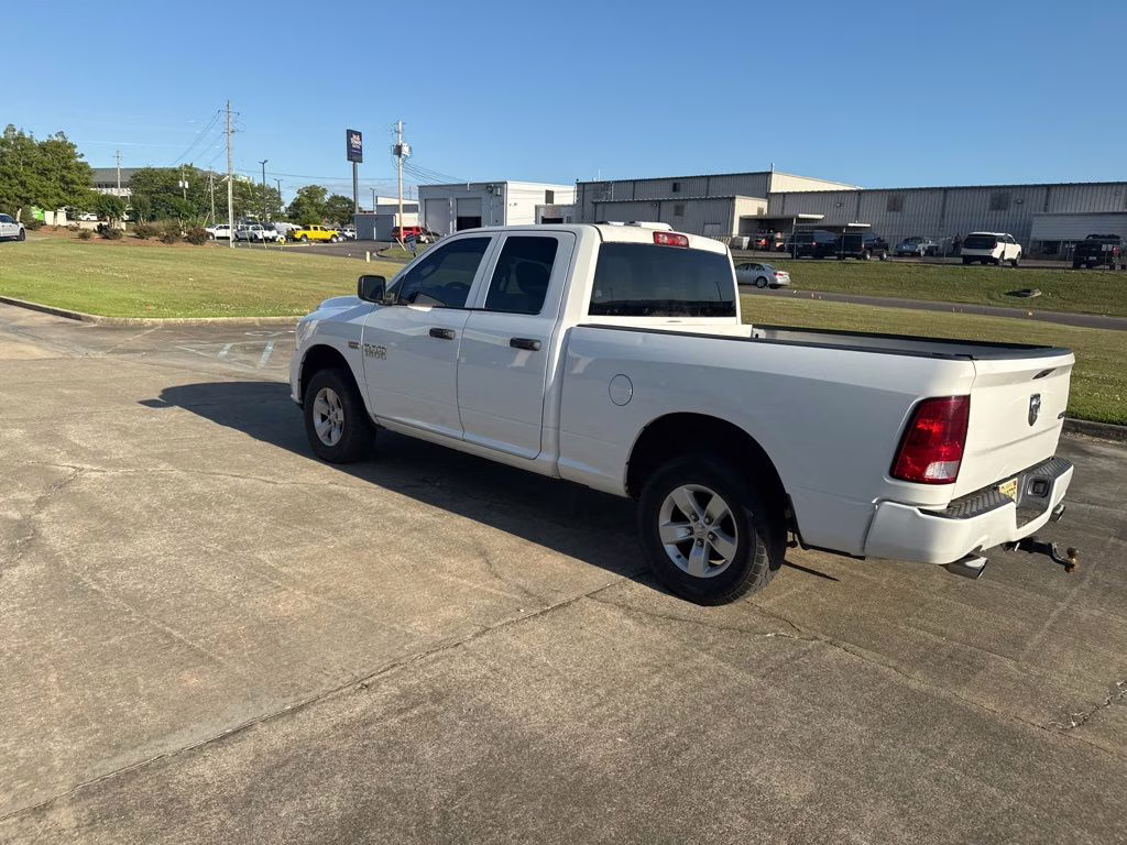 2017 Bright White Clearcoat Ram 1500 Express 4X4 Truck