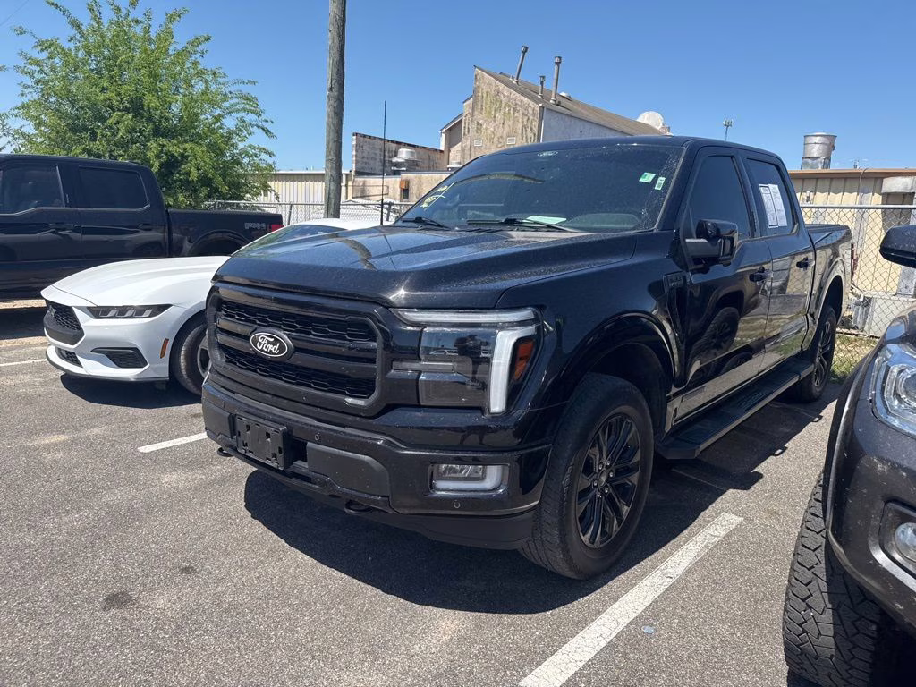 2024 Agate Black Metallic Ford F-150 Lariat 4X4 Truck