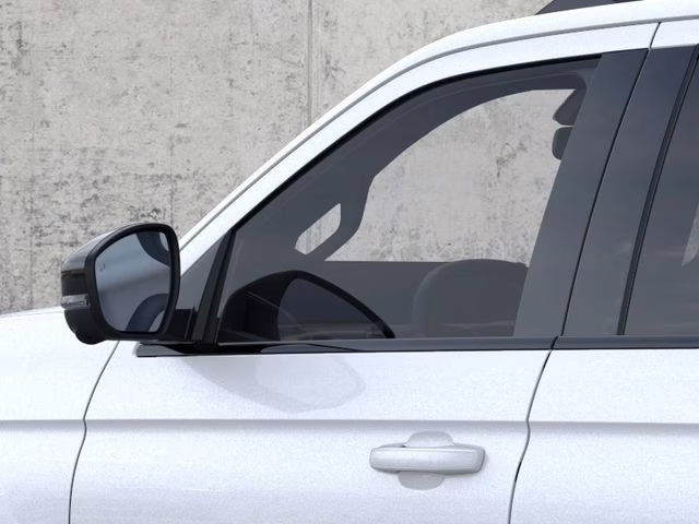 2026 Star White Metallic Tri-Coat Ford Expedition Platinum 4X4 SUV