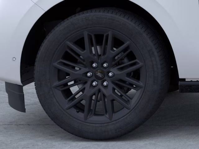 2026 Star White Metallic Tri-Coat Ford Expedition Platinum 4X4 SUV