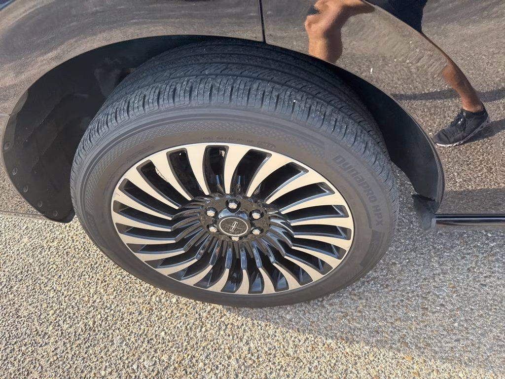 2020 Infinite Black Lincoln Navigator Black Label 4X4 SUV