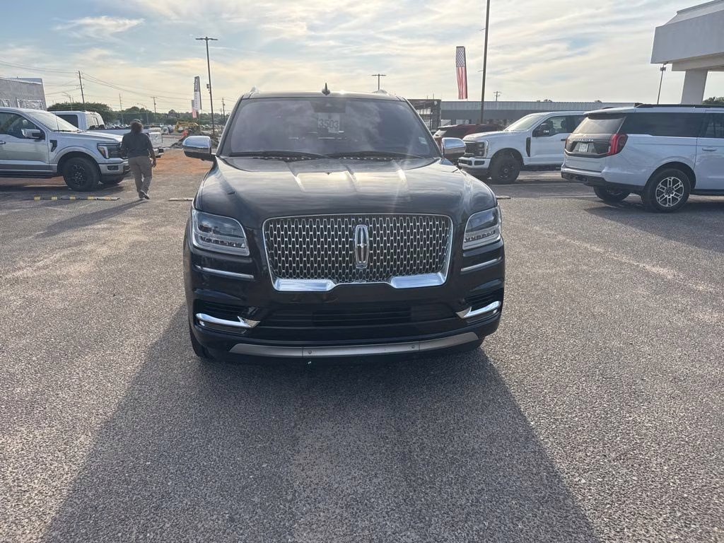 2020 Infinite Black Lincoln Navigator Black Label 4X4 SUV