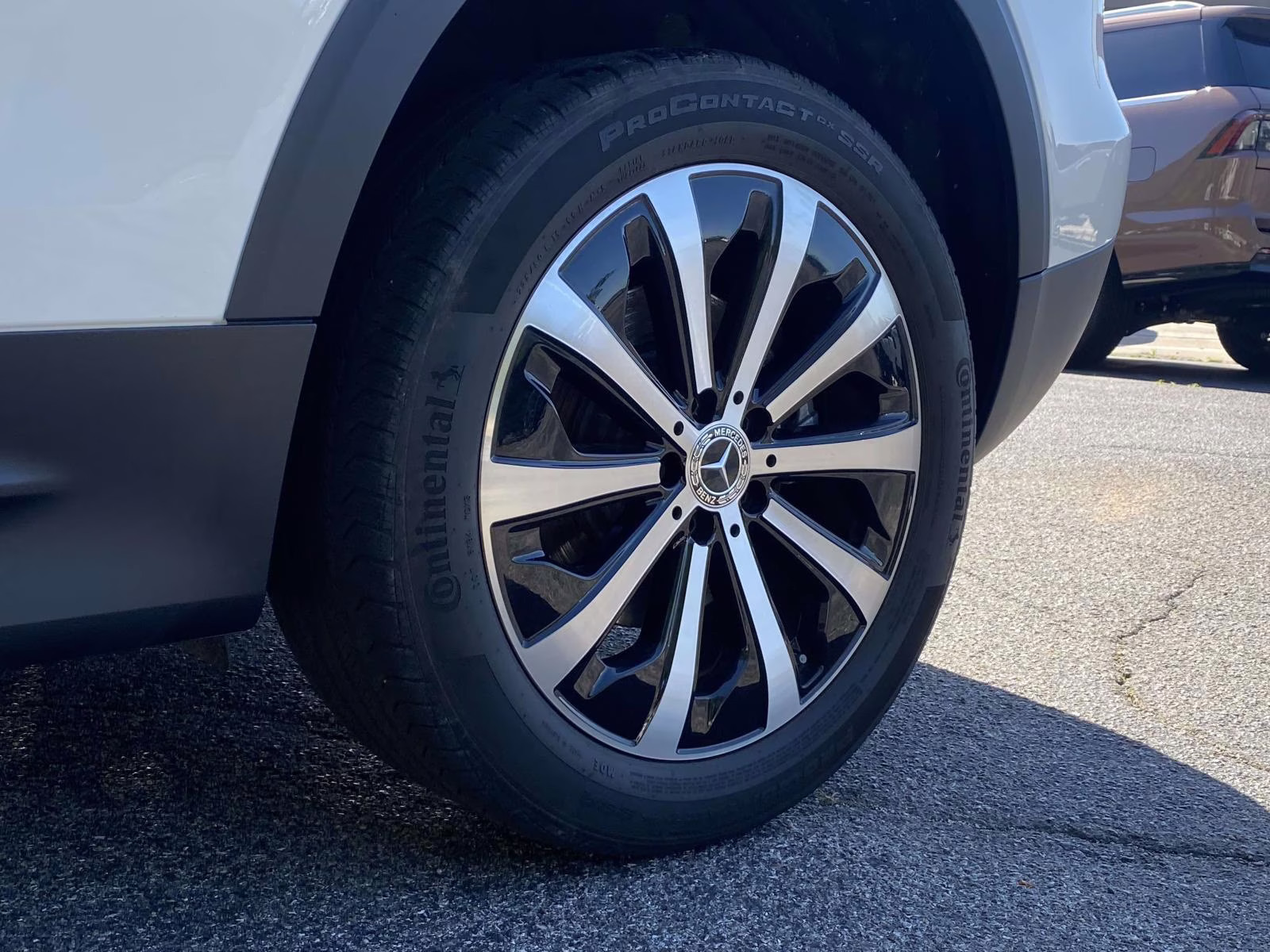 2021 Polar White Mercedes-Benz GLB GLB 250 FWD SUV