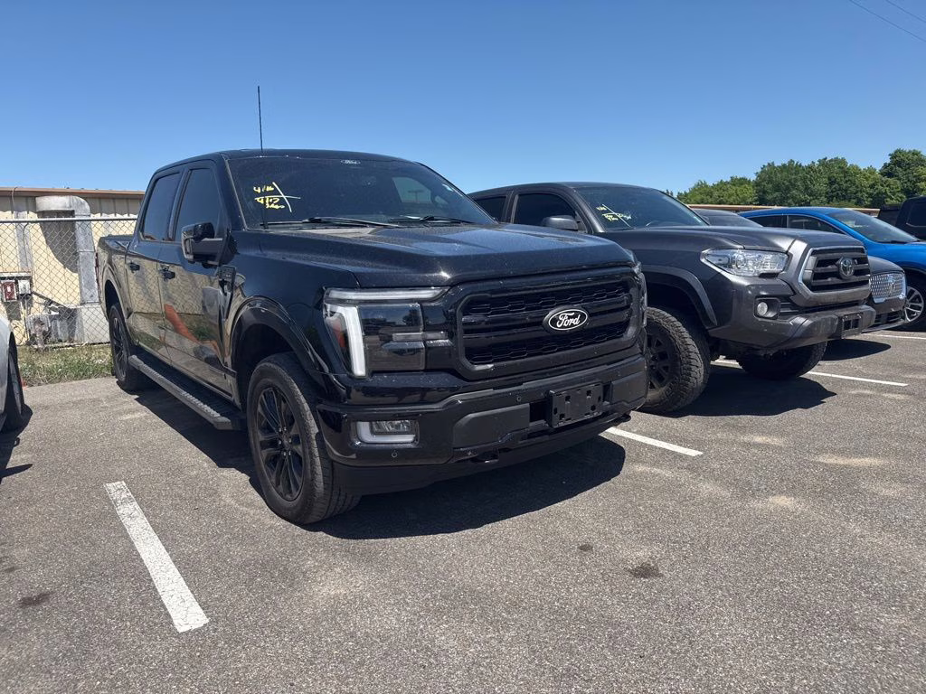 2024 Agate Black Metallic Ford F-150 Lariat 4X4 Truck
