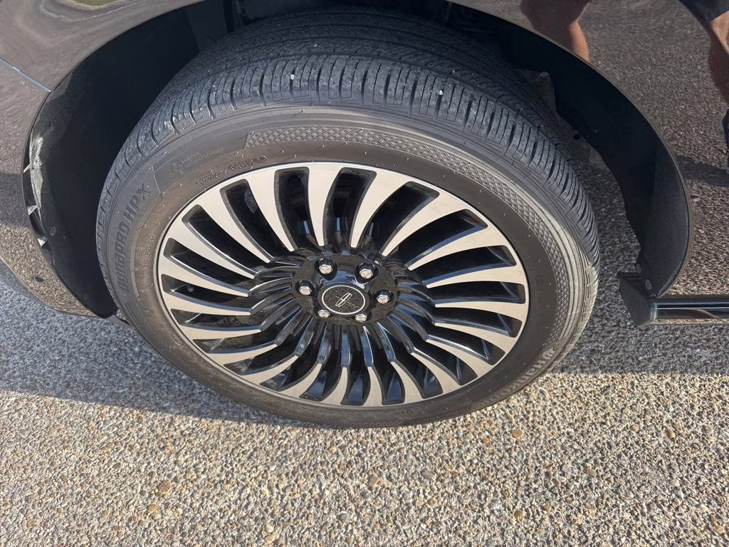 2020 Infinite Black Lincoln Navigator Black Label 4X4 SUV