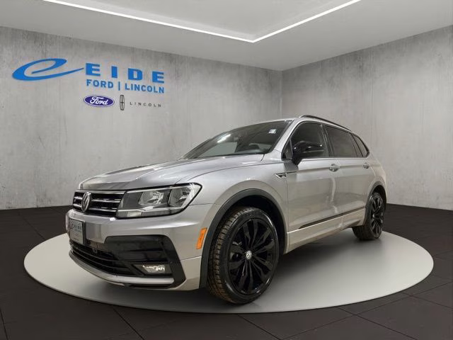 2021 Pyrite Silver Metallic Volkswagen Tiguan 2.0T SE R-Line Black AWD SUV