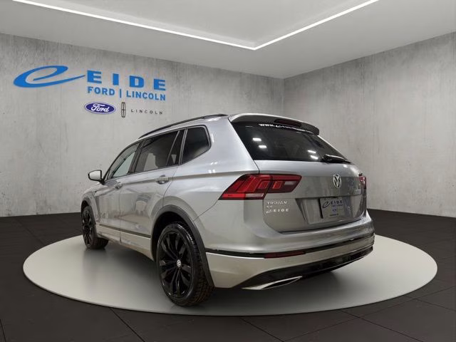 2021 Pyrite Silver Metallic Volkswagen Tiguan 2.0T SE R-Line Black AWD SUV
