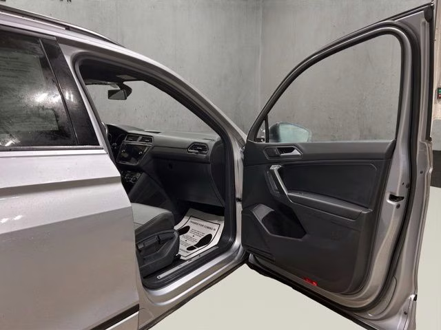 2021 Pyrite Silver Metallic Volkswagen Tiguan 2.0T SE R-Line Black AWD SUV
