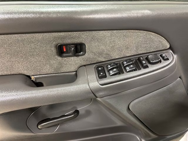 2003 Summit White Chevrolet Silverado 2500HD LS 4X4 Truck