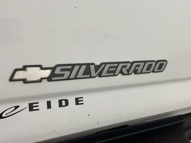 2003 Summit White Chevrolet Silverado 2500HD LS 4X4 Truck