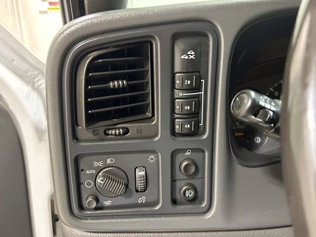 2003 Summit White Chevrolet Silverado 2500HD LS 4X4 Truck