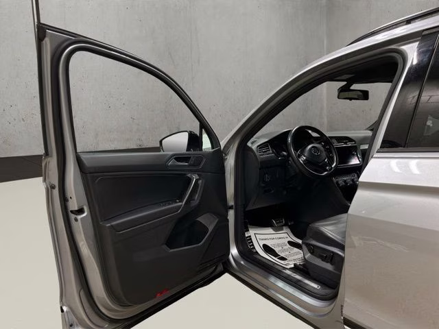 2021 Pyrite Silver Metallic Volkswagen Tiguan 2.0T SE R-Line Black AWD SUV