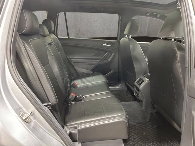2021 Pyrite Silver Metallic Volkswagen Tiguan 2.0T SE R-Line Black AWD SUV