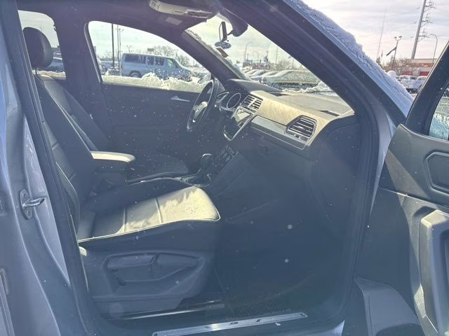 2021 Pyrite Silver Metallic Volkswagen Tiguan 2.0T SE R-Line Black AWD SUV