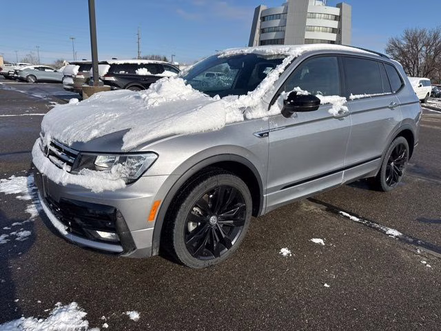 2021 Pyrite Silver Metallic Volkswagen Tiguan 2.0T SE R-Line Black AWD SUV