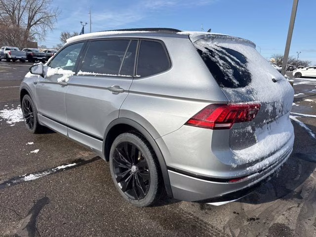 2021 Pyrite Silver Metallic Volkswagen Tiguan 2.0T SE R-Line Black AWD SUV
