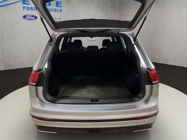 2021 Pyrite Silver Metallic Volkswagen Tiguan 2.0T SE R-Line Black AWD SUV