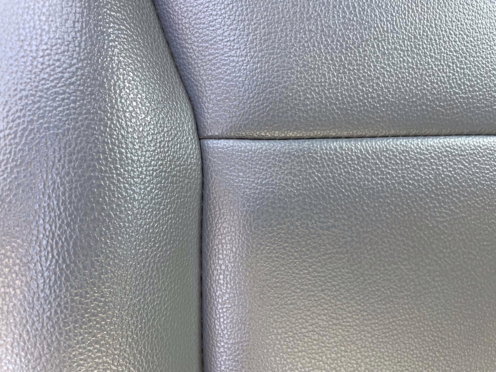 2024 Oxford White Ford F-150 XL 4X4 Truck