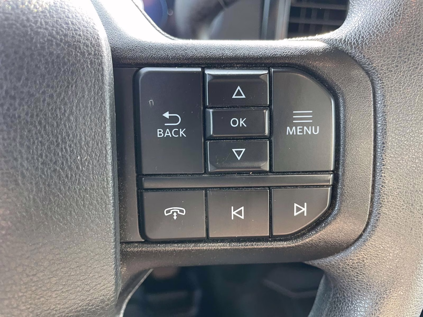 2024 Oxford White Ford F-150 XL 4X4 Truck