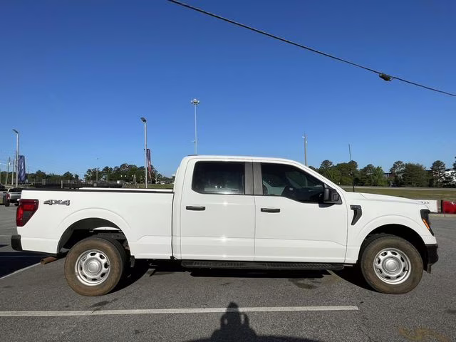 2024 Oxford White Ford F-150 XL 4X4 Truck