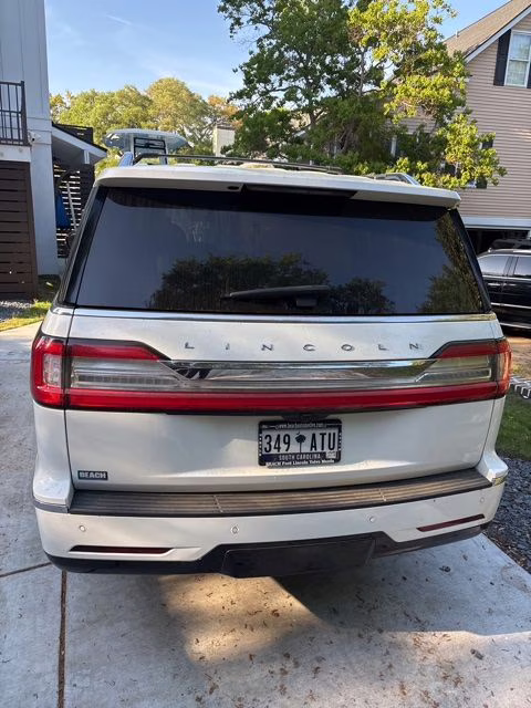 2021 White Lincoln Navigator Reserve RWD SUV