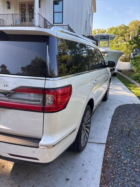 2021 White Lincoln Navigator Reserve RWD SUV