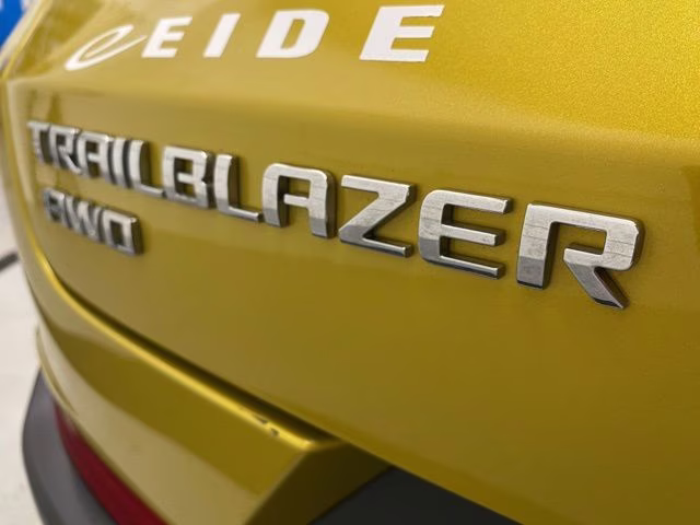 2024 Nitro Yellow Metallic Chevrolet Trailblazer ACTIV AWD SUV