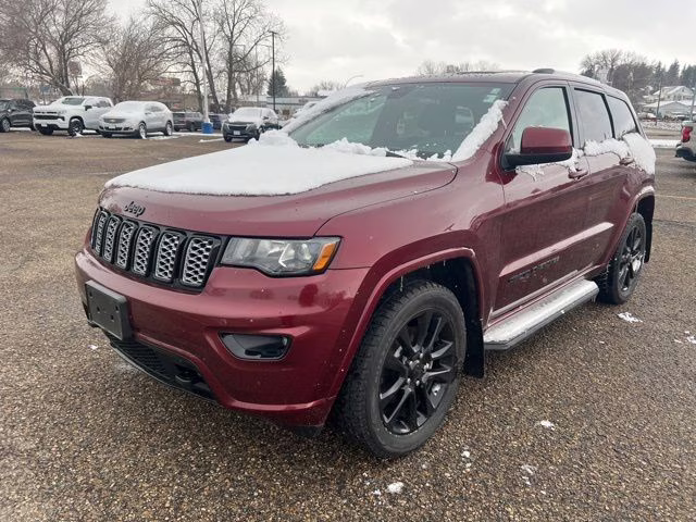 2019 Velvet Red Pearlcoat Jeep Grand Cherokee Altitude 4X4 SUV