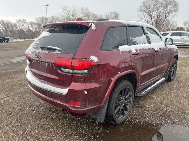 2019 Velvet Red Pearlcoat Jeep Grand Cherokee Altitude 4X4 SUV