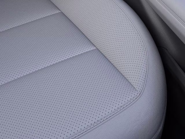 2026 Star White Metallic Tri-Coat Ford Explorer Platinum 4X4 SUV