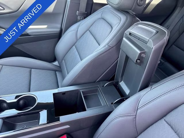 2026 Sterling Gray Metallic Chevrolet Equinox LT FWD SUV
